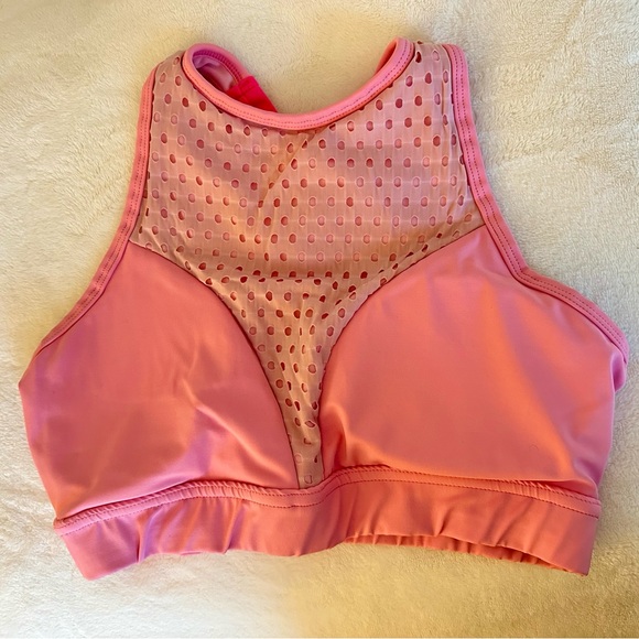 Chestee padded sports bra - Picture 1 of 3